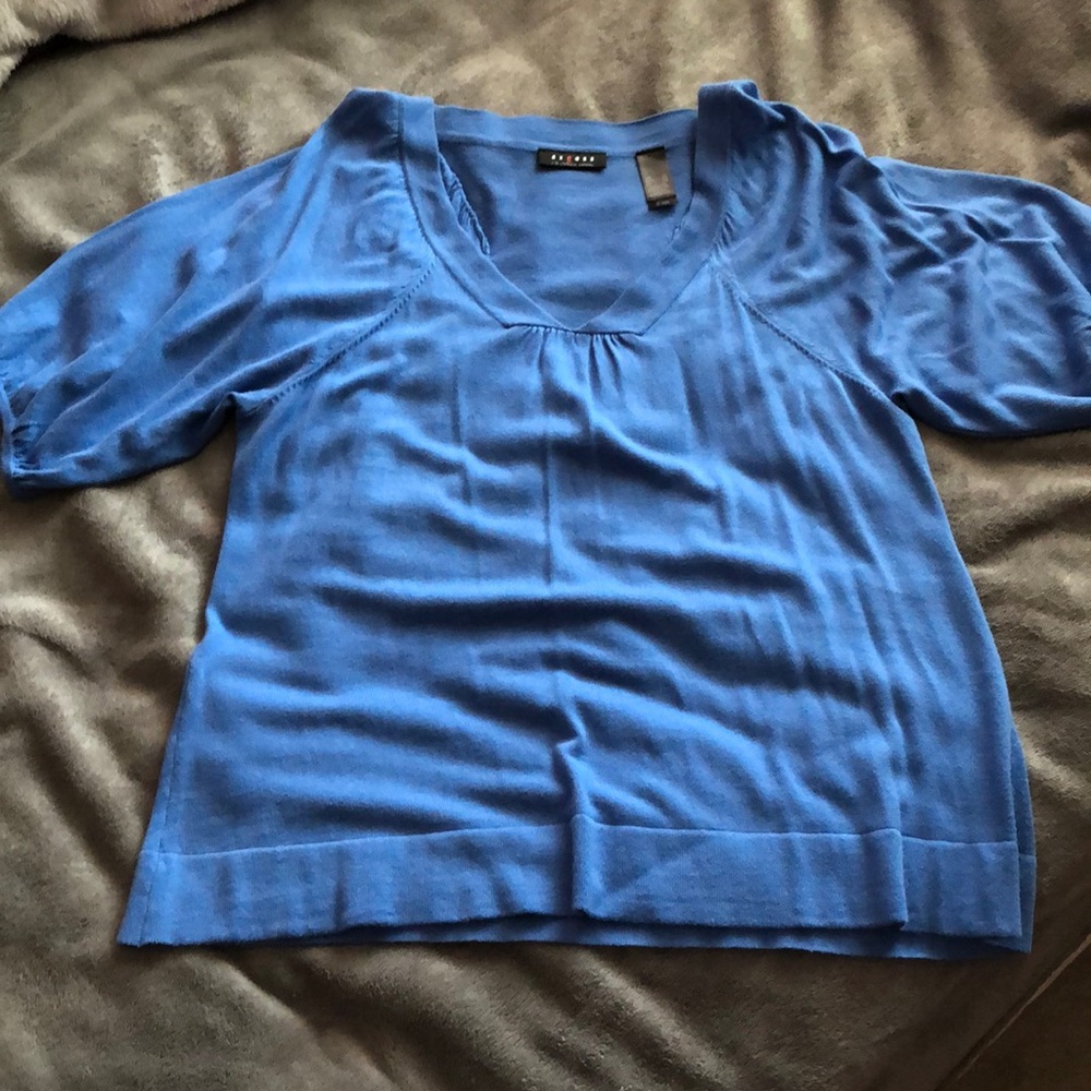 NWOT Women’s Sweater